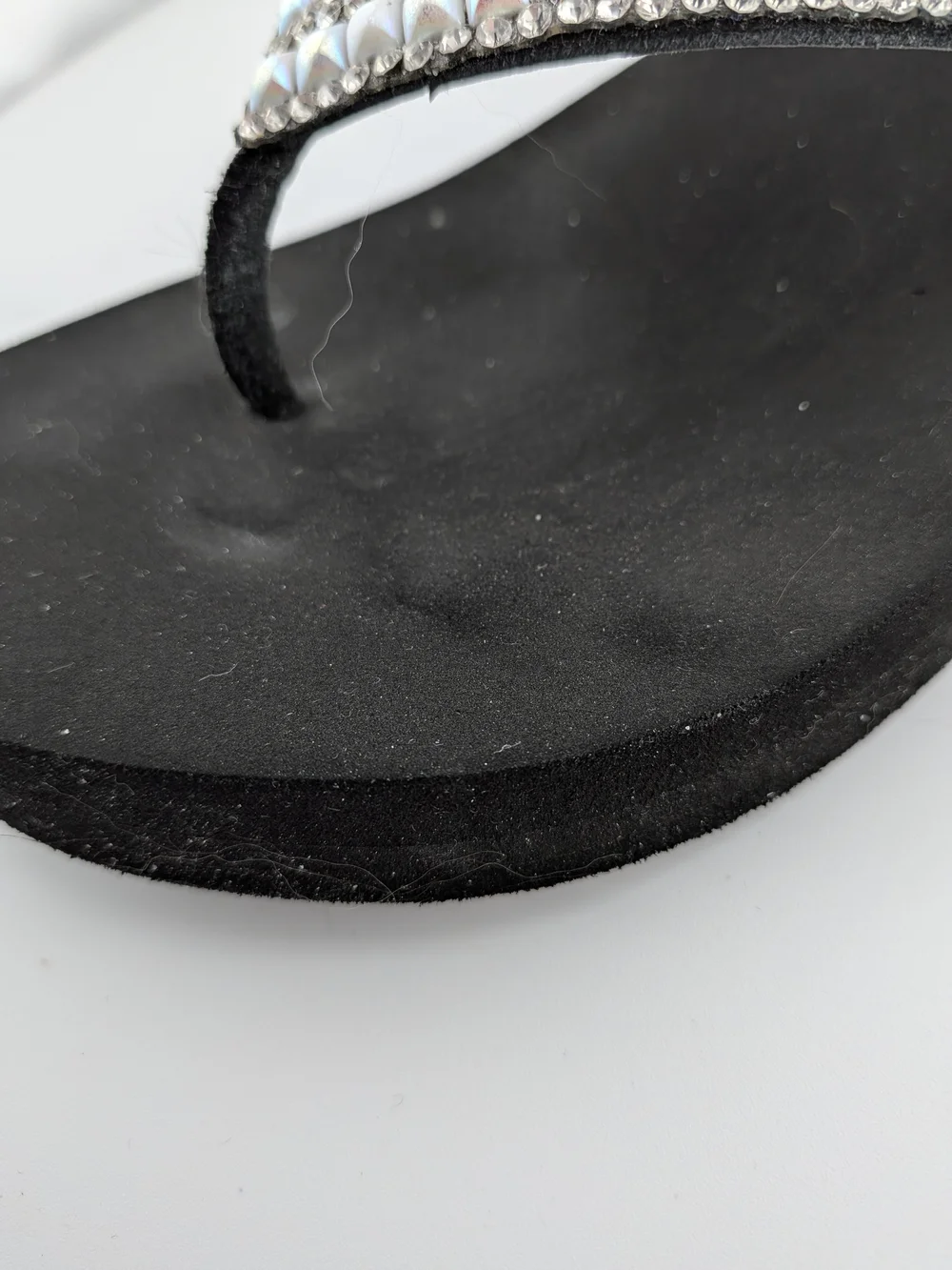 Yellow Box Women's Black Rhinestone V-Strap Sandals - Picture 6 of 6